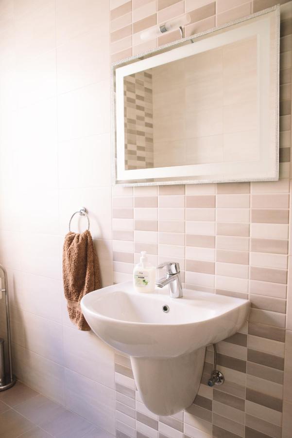 Modern 3 Bedroom With Ac Apartment Żabbar Eksteriør bilde